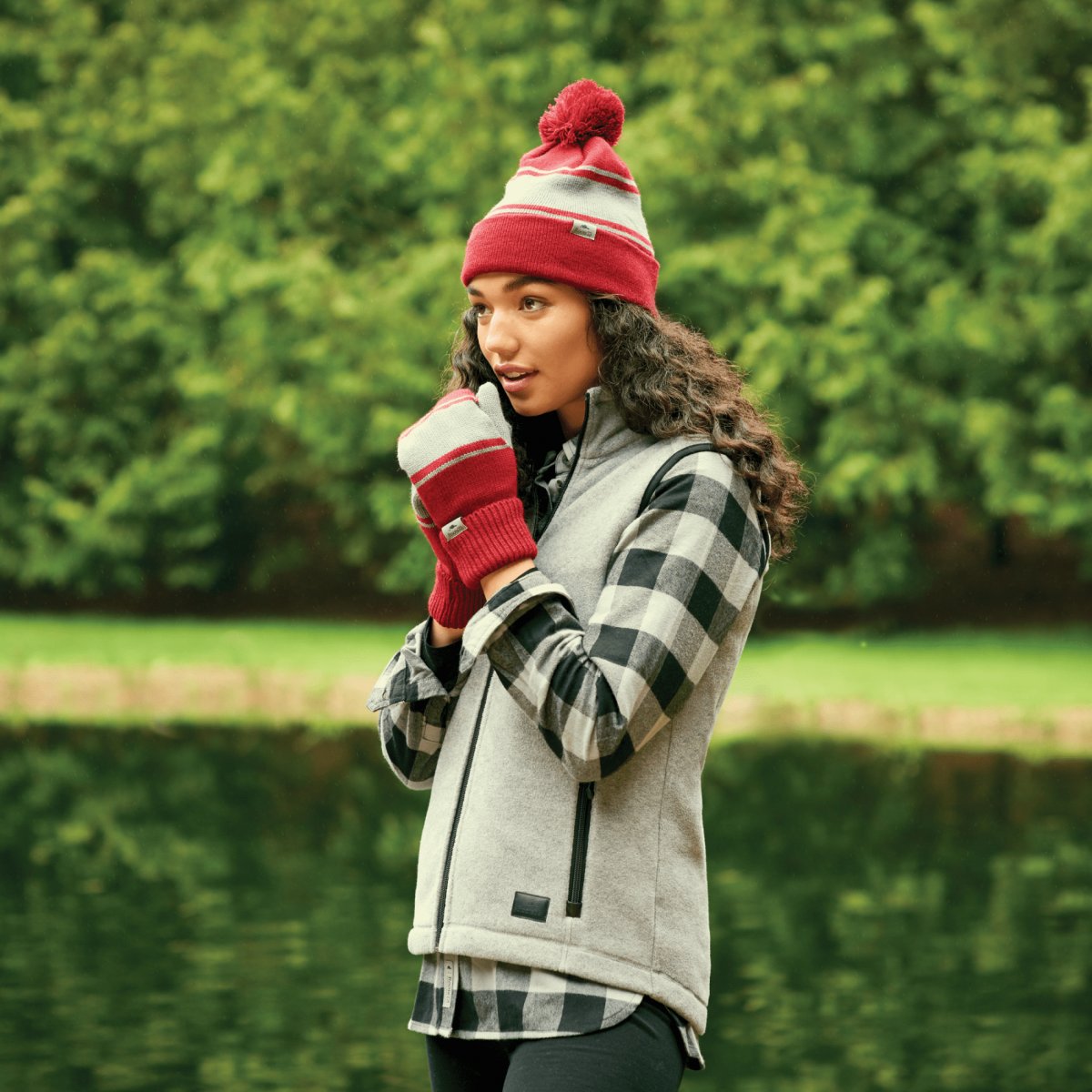 TM98505__987_B_ONL_CROP