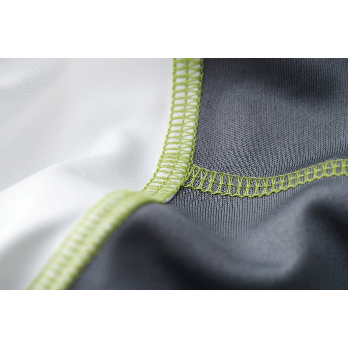 TM17813_125_A__OFF_6629