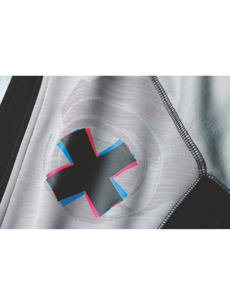 TM98123_925_D__OFF_1158