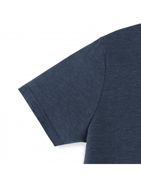 TM17907__868_B_Sleeve_detail