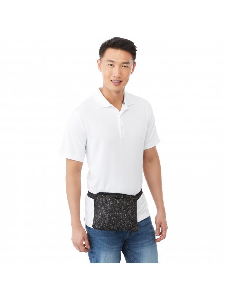 TM1260712607995_B_on-model-packable-pouch-detail