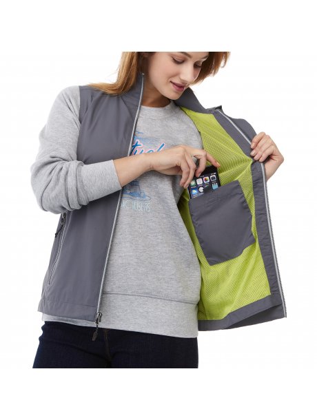 TM9250392503945_D_on-model-pocket-detail