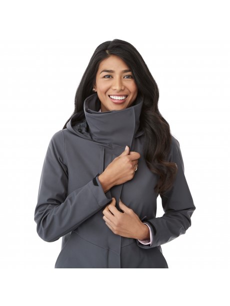 TM9293492934991_B_on-model-collar-detail