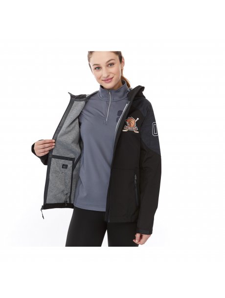 TM9293692936995_D_on-model-pocket-detail-antiochlions-logo