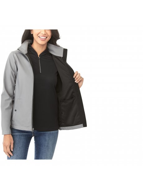 TM9293792937938_B_on-model-interiorpocket-detail-