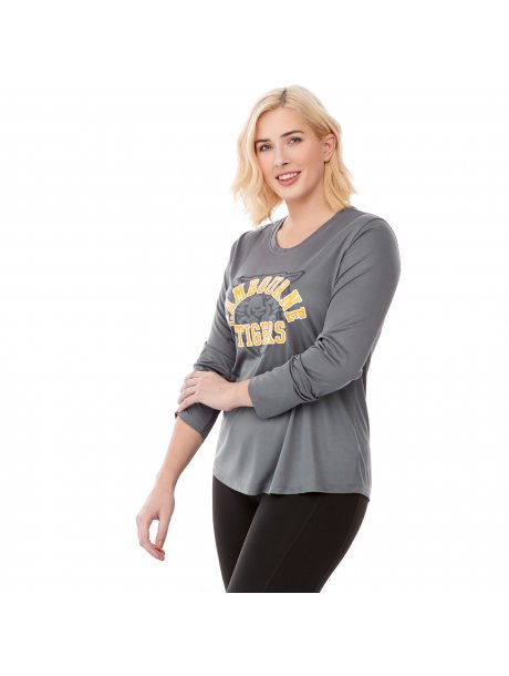 TM9788897888945_D_on-model-side-cambournetigers-logo