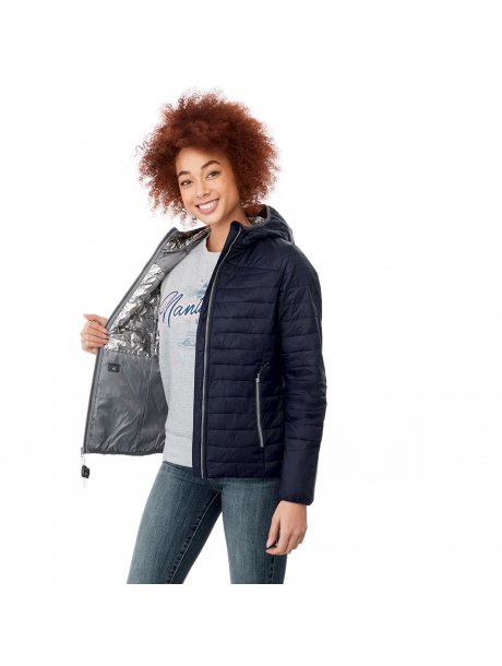 TM9965299652573_B_on-model-pocket-detail