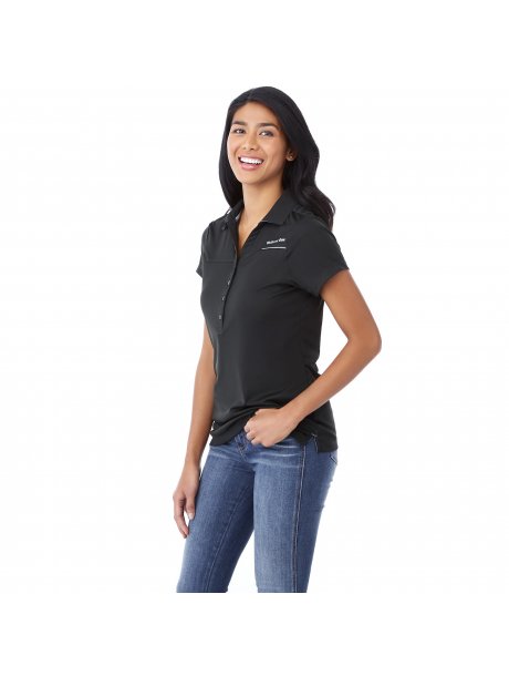 TM9630996309995_D_on-model-side-wellnessone-logo