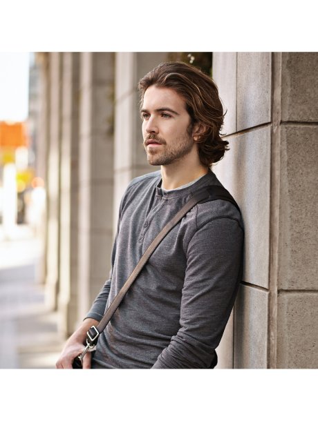 TM17811_993_B_ON_CROPPED